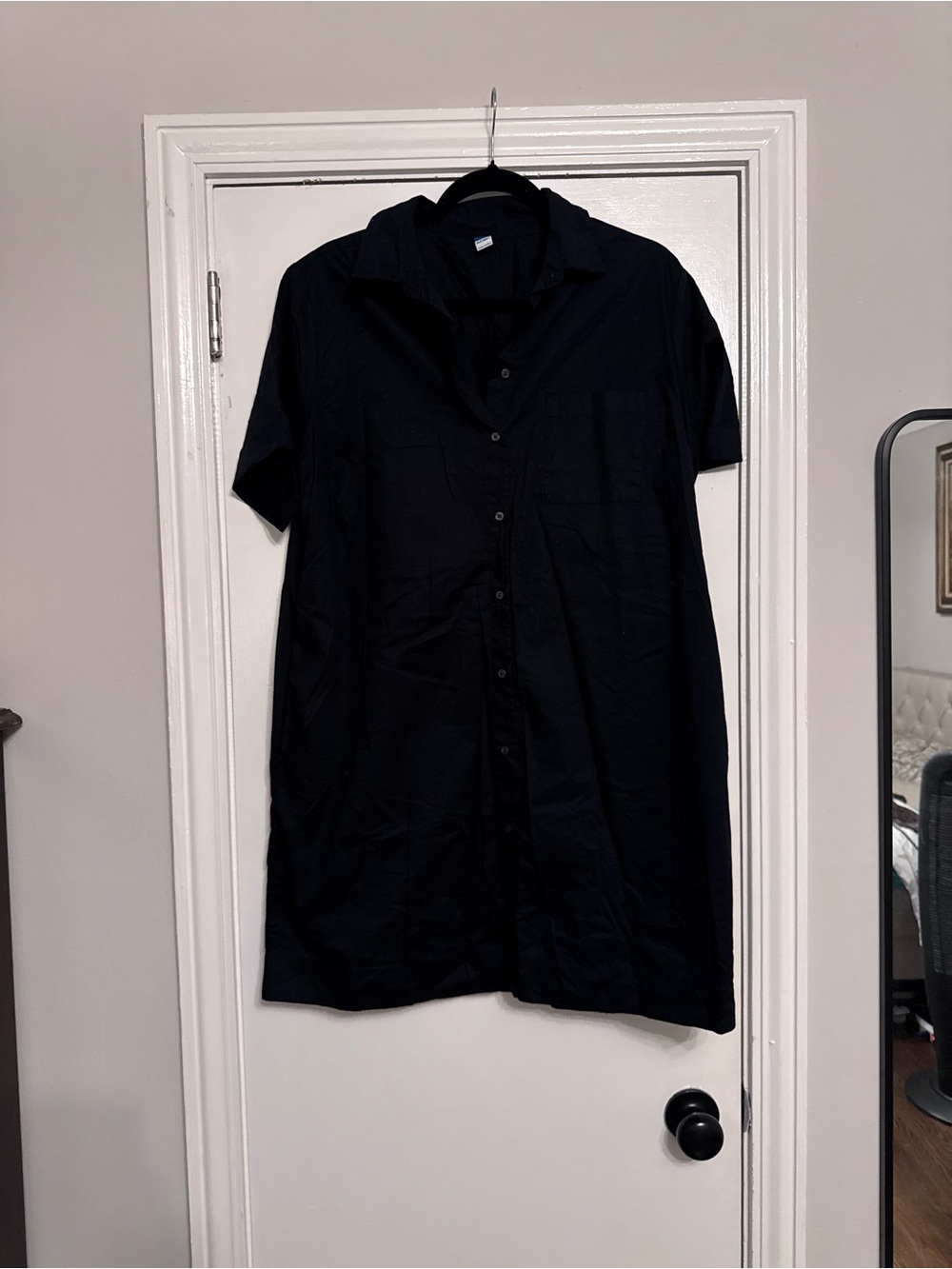 Women’s Short-Sleeve Button-Up Shirt Dress - Black